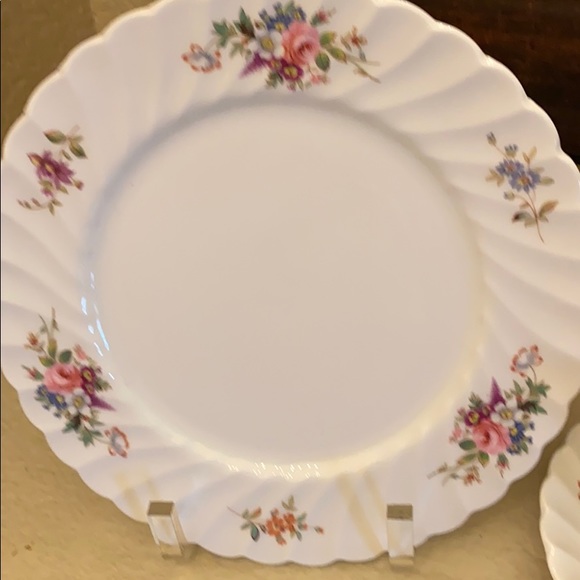 Aynsley Bone China Howard Sprays Luncheon set NWOT - Picture 2 of 9